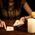 waarzegster-tarot-boeken-feest-diner.jpg