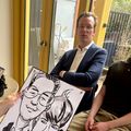 personlig karikatur af en kvinde ved et selskab