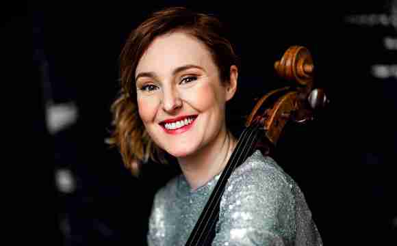 Cellistin buchen 