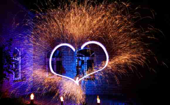 Fireshow buchen.jpg