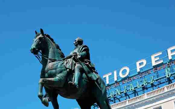 Foto de estatua de nuestra productora