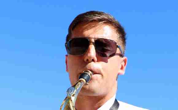 Saxofonista de jazz para bodas y eventos corporativos
