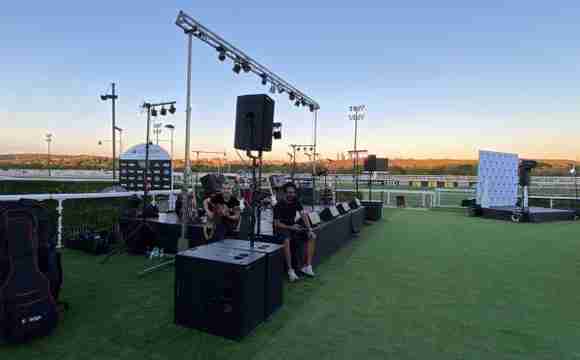 Escenarios para eventos con somido y iluminación