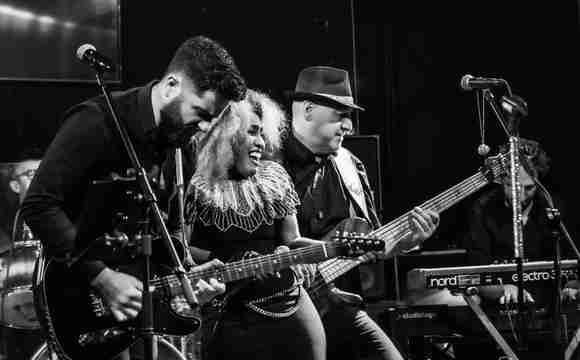 Banda Tributo a Tina Turner
