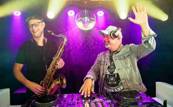 dj en sax huren