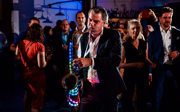 De Sax Man live promopic