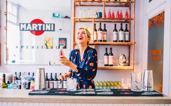 Cocktailbar boeken