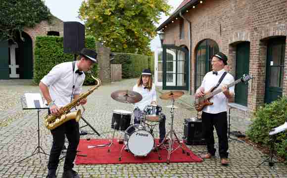 one o trio boeken