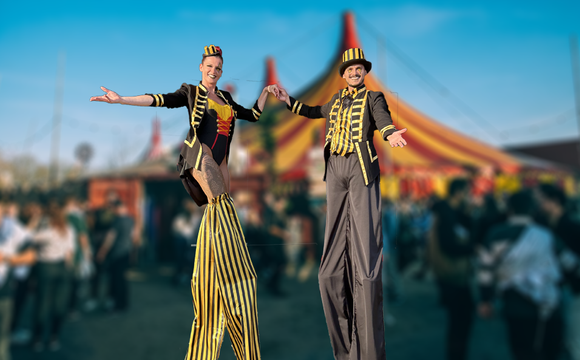 circus onstilts