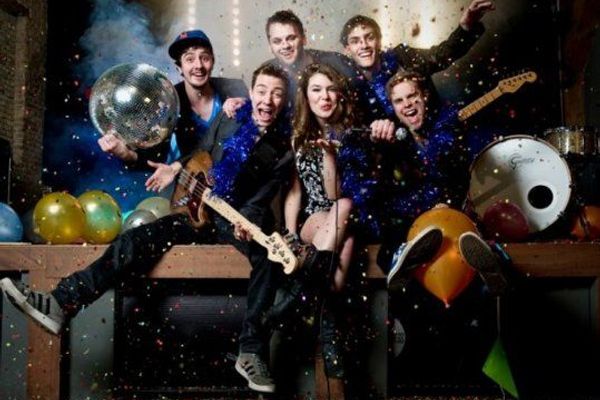 feestband boeken bruiloft feestmuziek.jpg