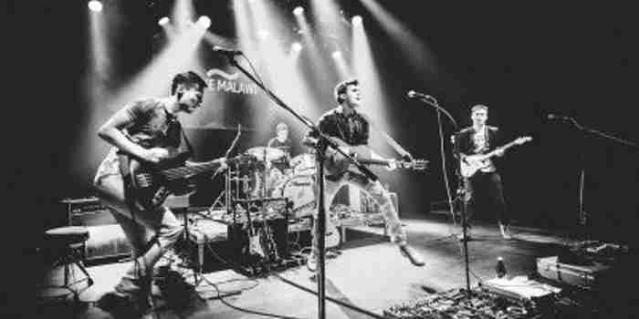 inhuren van een belgische zanger of nederlandse artiesten voor uw drive in show coverband.jpg