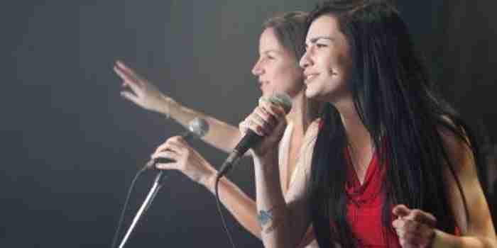 pop-duo-zangeressen.jpg