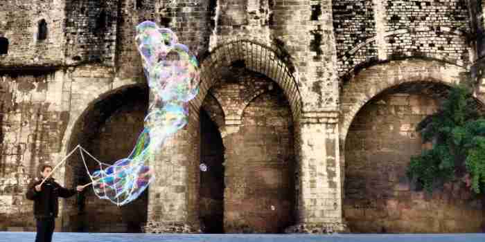 soap-bubbles-2285552_1280.jpg