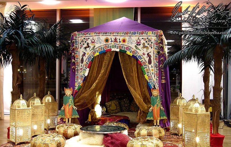 Event Wahrsagerin Wahrsager mit Wahrsagerzelt Orient Deko Zelt Shaila die Wuestenblume Kartenlegerin Hellseherin Medium Orakel