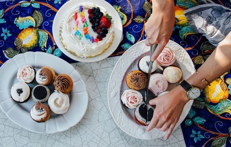 hands-summer-party-colorful-large.jpg