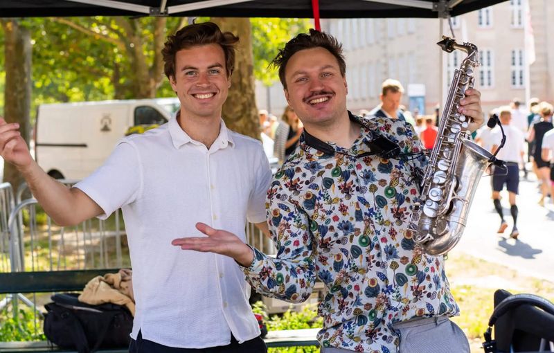 Fest-DJ til fødselsdag med dans og festmusik