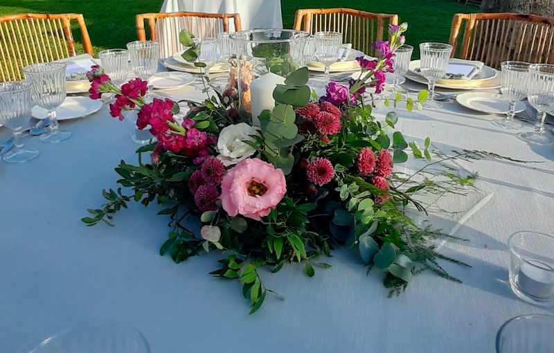 Diseño cuidado que combina color y estructura sin sobrecargar el espacio.