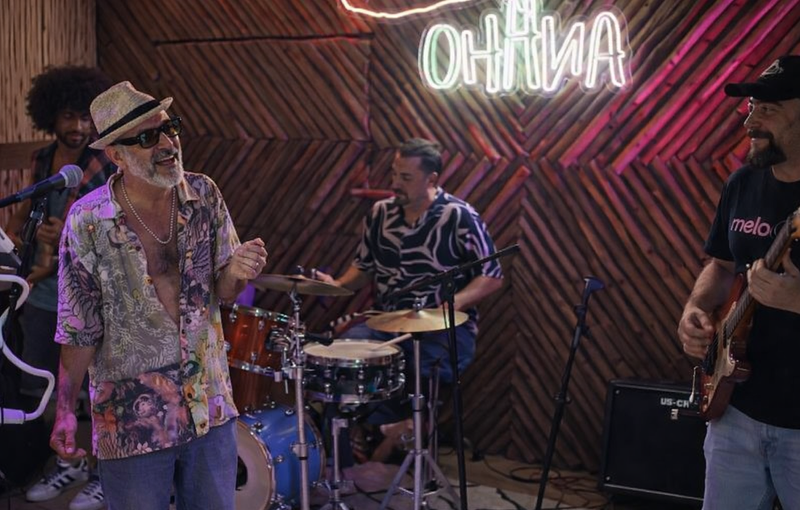 Banda de pop rock español actuando en evento en directo