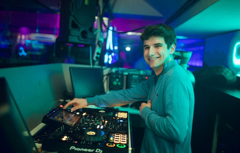 Dj para eventos en Barcelona | Evenses