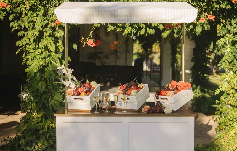 Espacios lounge con mobiliario decorativo para celebraciones