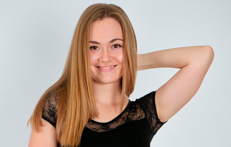 Bailarina de jazz comercial en animación de evento