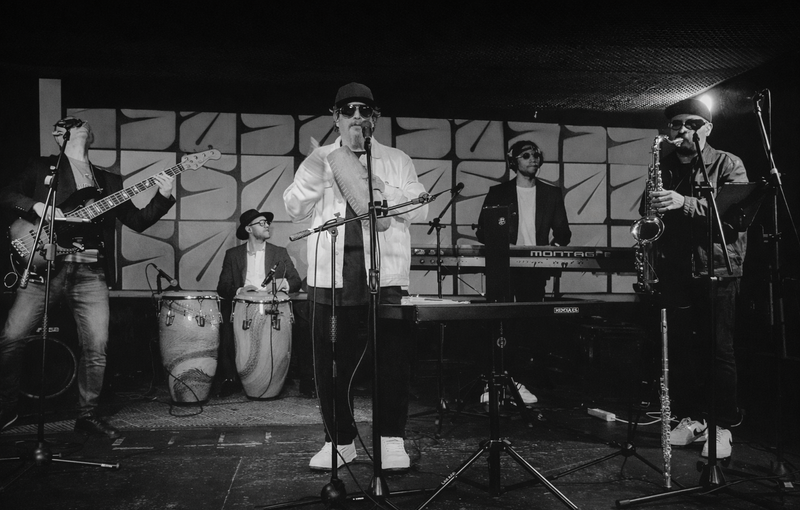 Concierto de jazz latino en espacio cultural