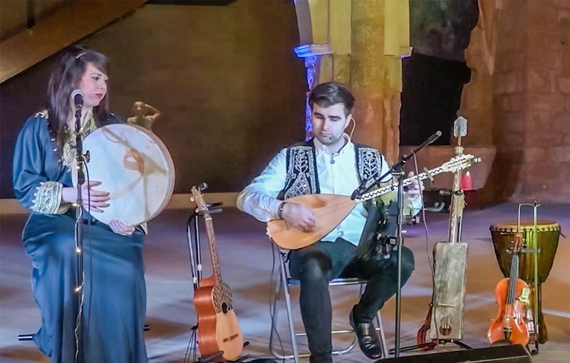 Dúo de Música Tradicional para eventos en teatros