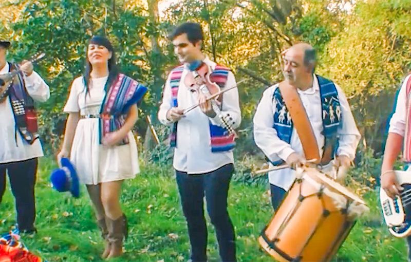 Grupo de música tradicional española y de otras partes del mundo