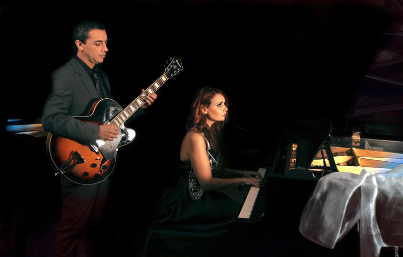 Dúo de jazz en directo en hotel de lujo en Guadalajara