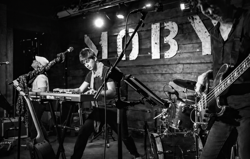 Concierto de clásicos del rock y pop español