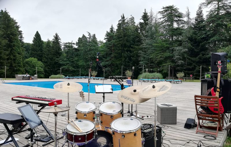 STAGE POOL CHATEAU ST LIZIER