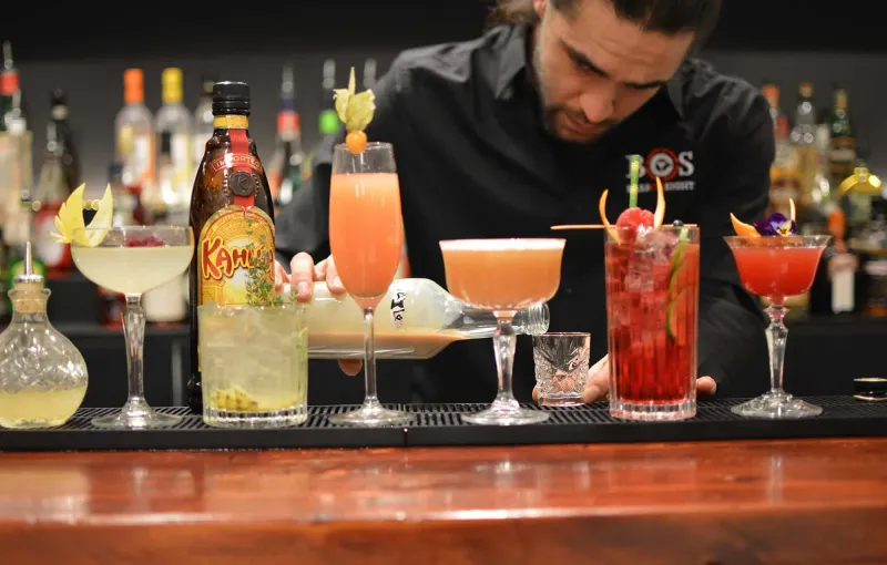 Cocktail bar