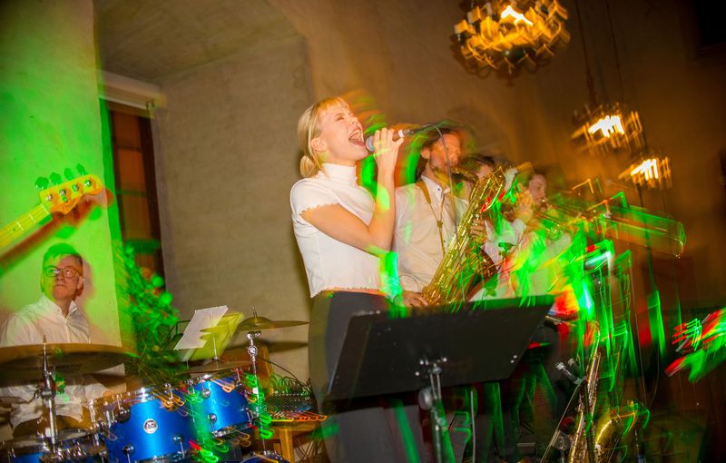 boka coverband till företagsevent.jpg