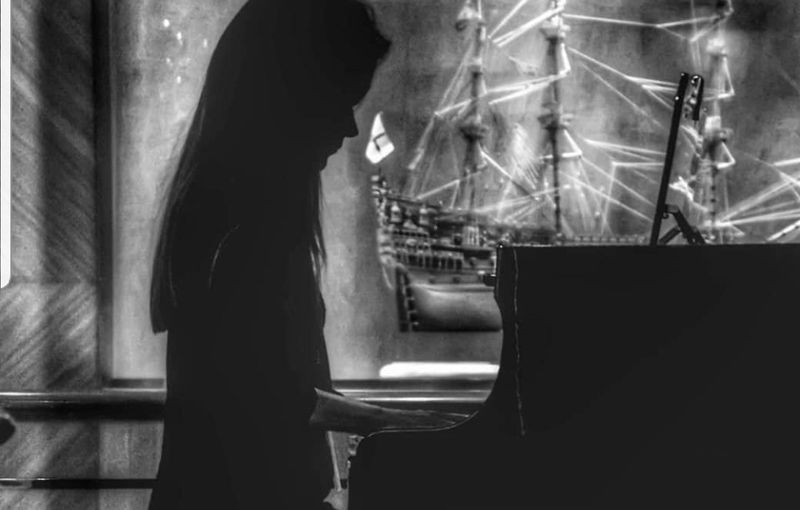 pianist-isobel