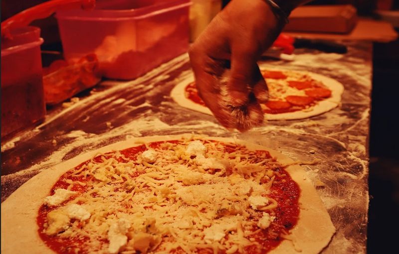 preparing pizza.jpg